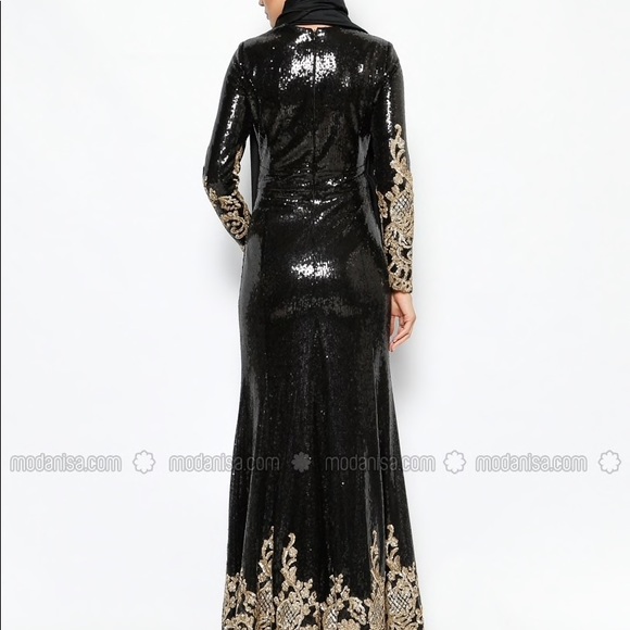 Sequined Gold and Black Gown L/S - Picture 3 of 4
